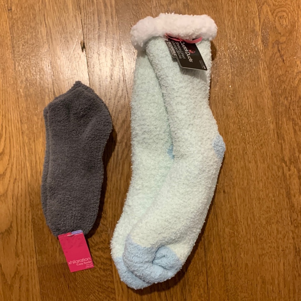NWT Bundle (2 pairs) of Fleece Socks